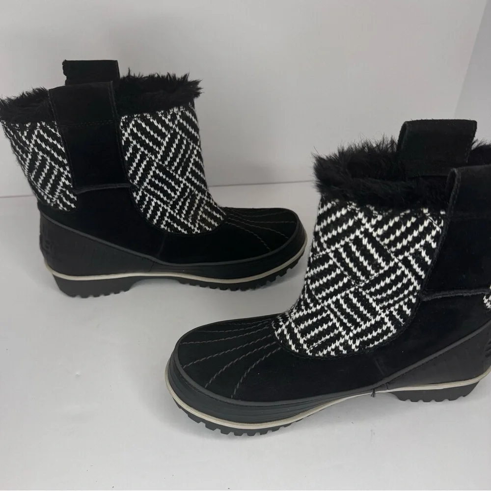 Sorel TIVOLI II Women's Waterproof Boot Suede Detailed Checker Pattern Sz5